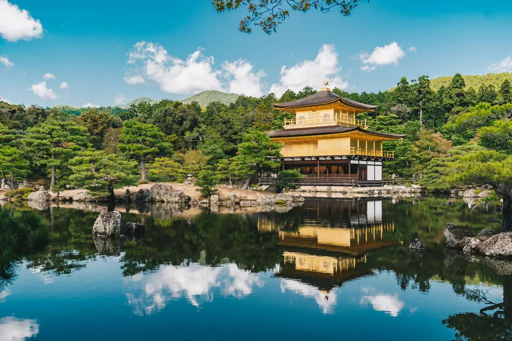 沖繩海灘塔樓酒店盡情享受藍天碧海與豪華住宿的假期